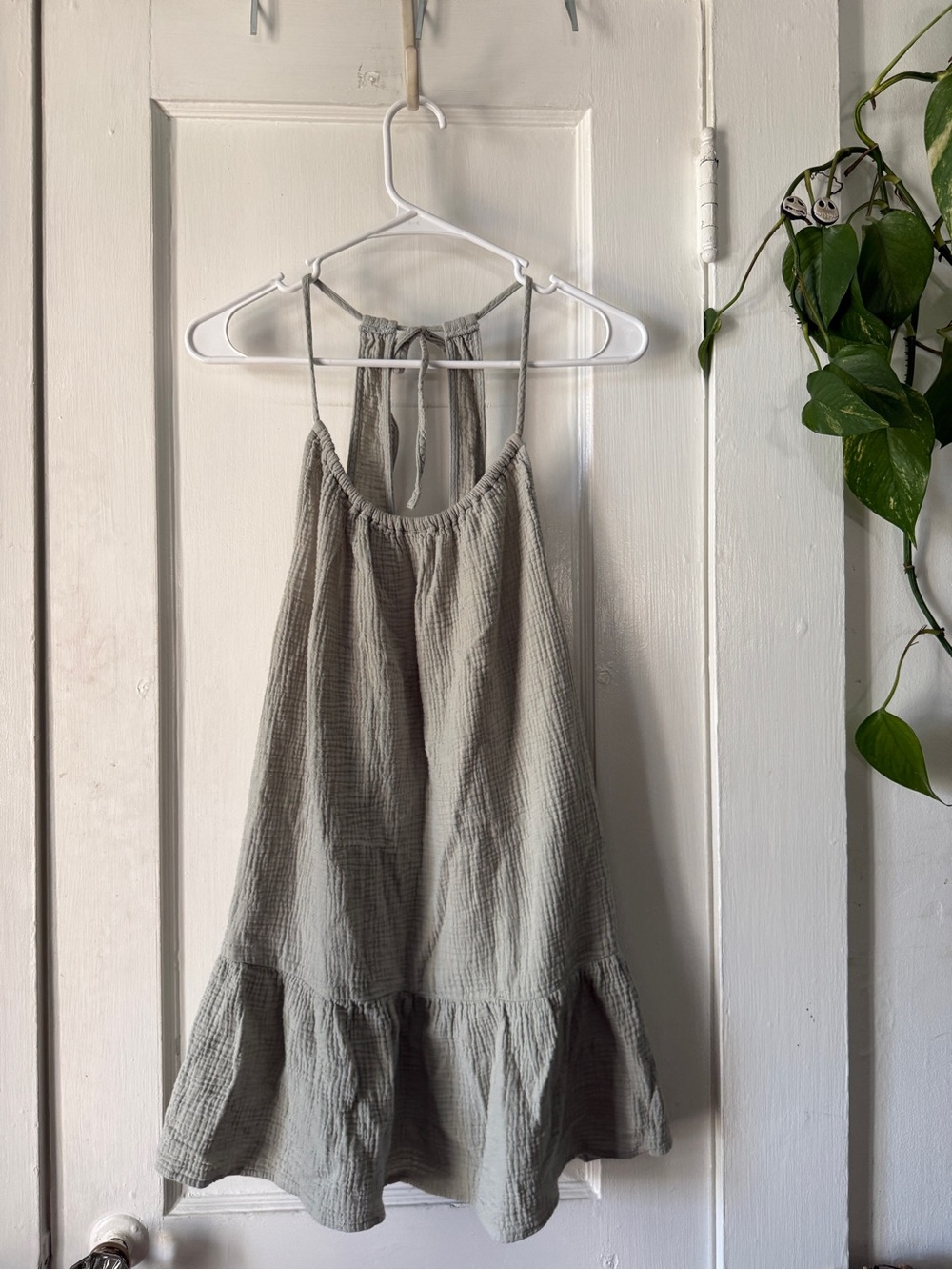Xhilaration size L Sage Halter Ruffle Summer Dress top